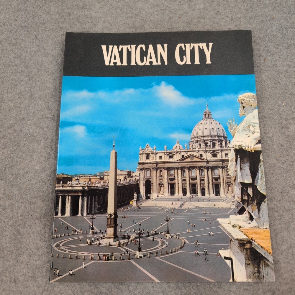 Vatican City Monumenti Musei e Gallerie Pontificie Francesco Roncalli 1981 Book - Picture 1 of 4